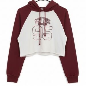 Cropped New York Graphic Hoodie